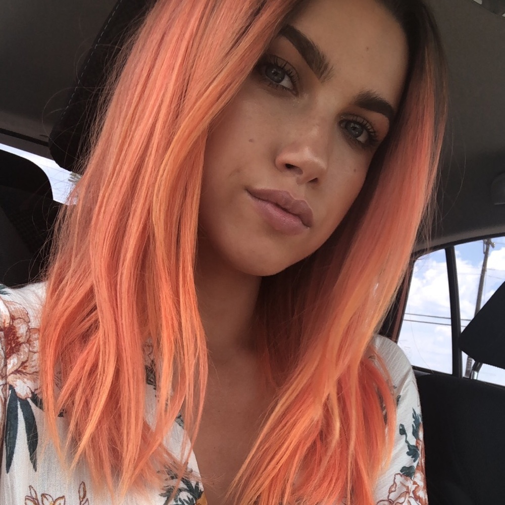 Meet your Posher, Hailey